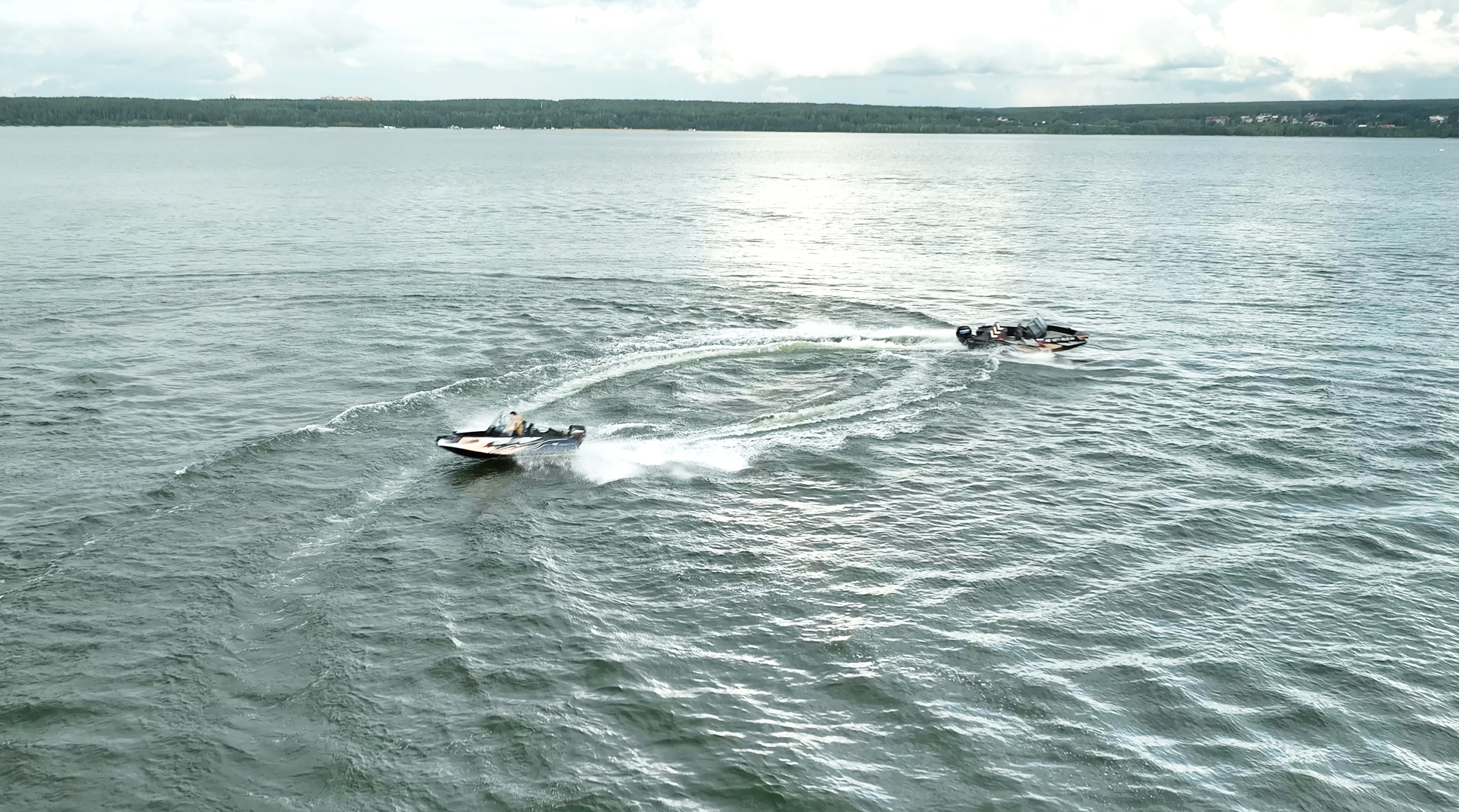 Открытая лодка на 5 мест