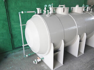 От полипропилена до PVDF: выбираем материал для ёмкостей под агрессивные среды